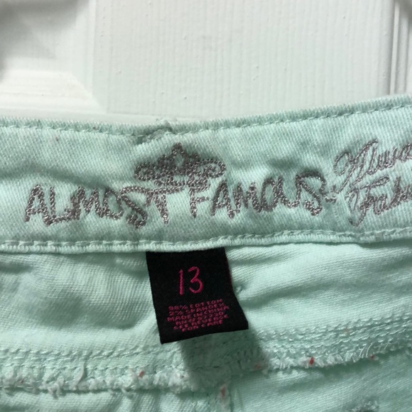 💜💜Mint green destroyed jeans - Picture 3 of 3